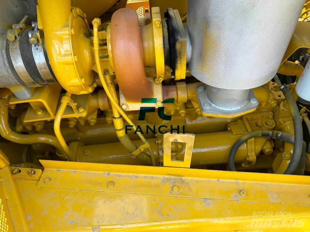 CAT D 8 R Верижни булдозери
