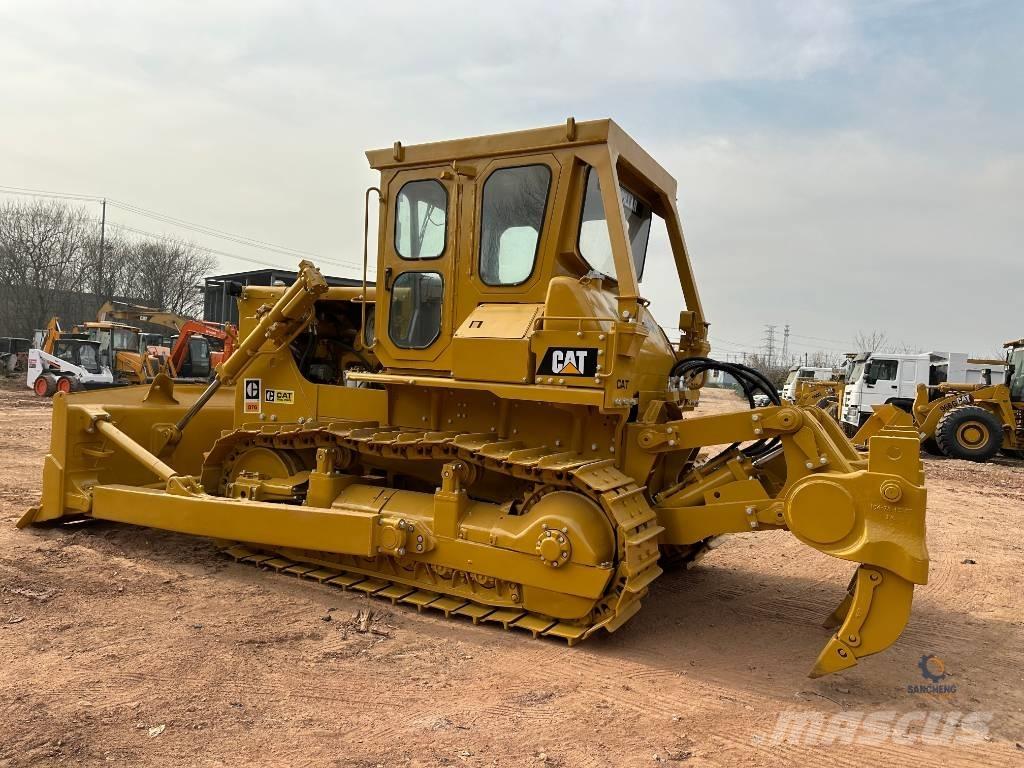 CAT D7G Верижни булдозери
