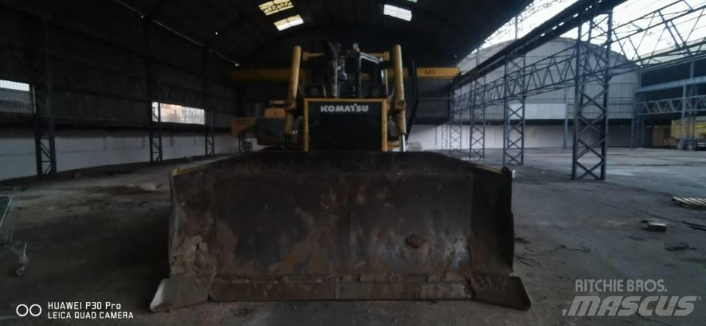 Komatsu DX 65 Верижни булдозери

