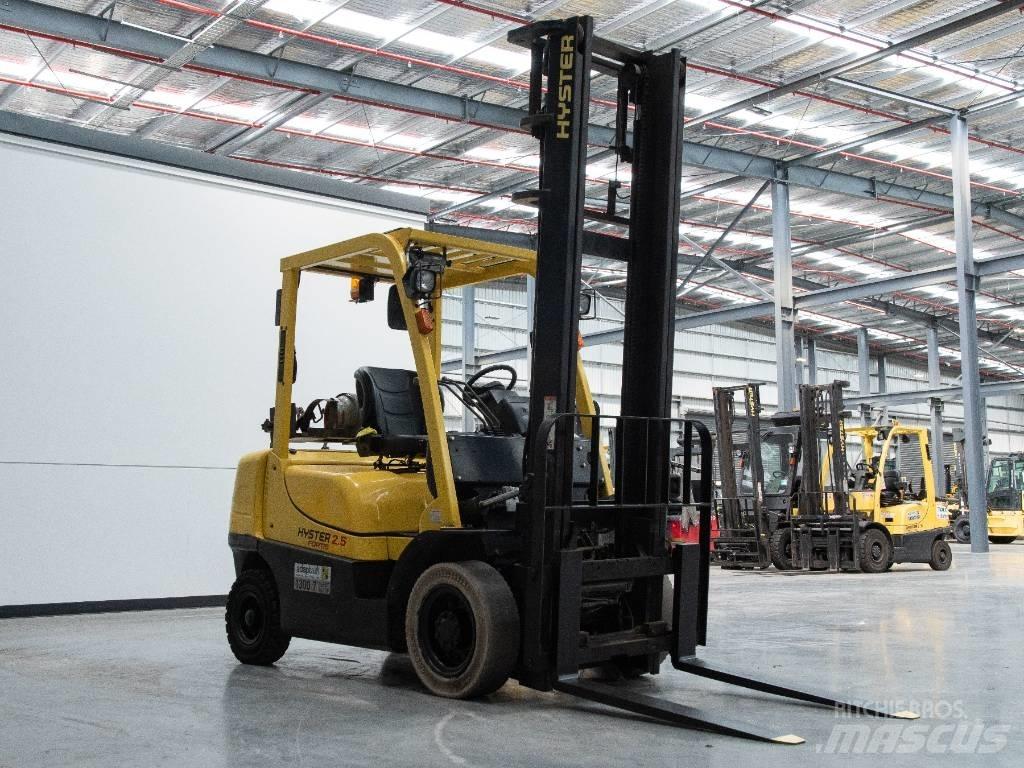 Hyster H2.5TX Камиони с АГУ