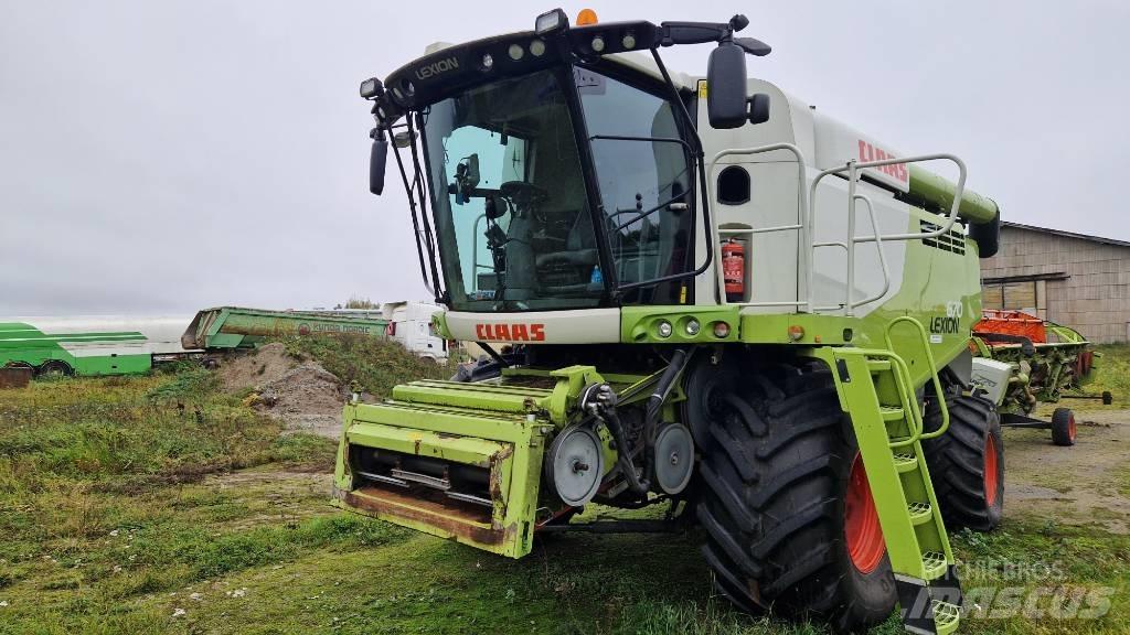 CLAAS Lexion 670 Комбайни