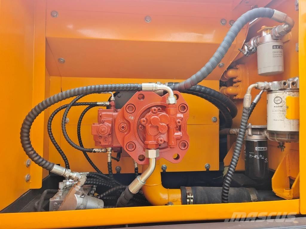 Hyundai HX 220 HD Верижен екскаватор