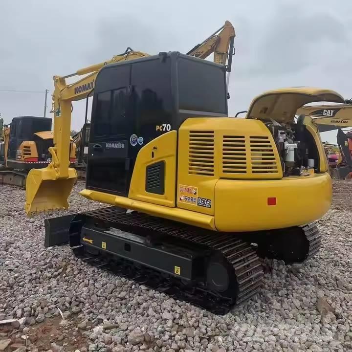 Komatsu PC70-8 Средни екскаватори 7т - 12т