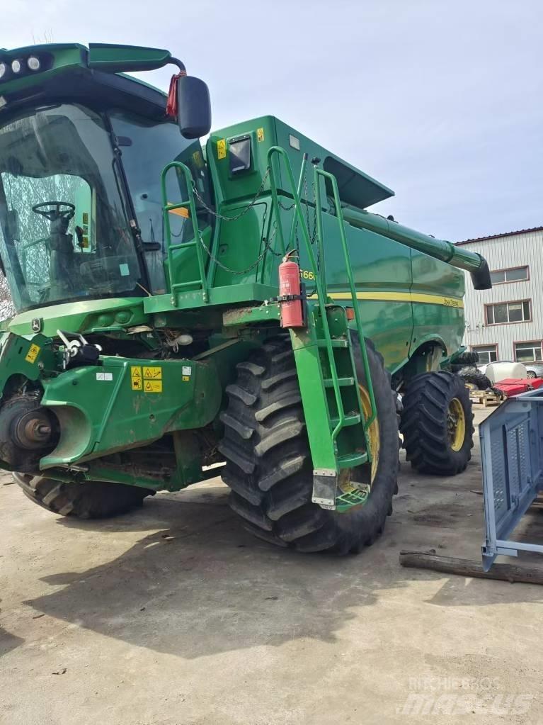 John Deere S660 Комбайни