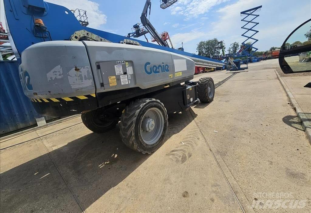 Genie SX135 XC Телескопични повдигачи
