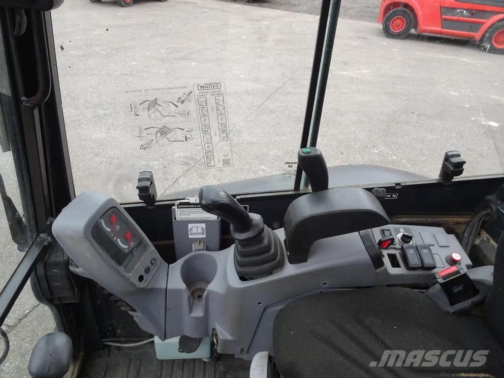 Kubota U27-4 Мини екскаватори < 7 т