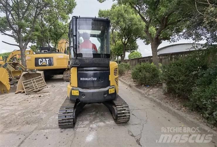 Komatsu PC35 Верижен екскаватор