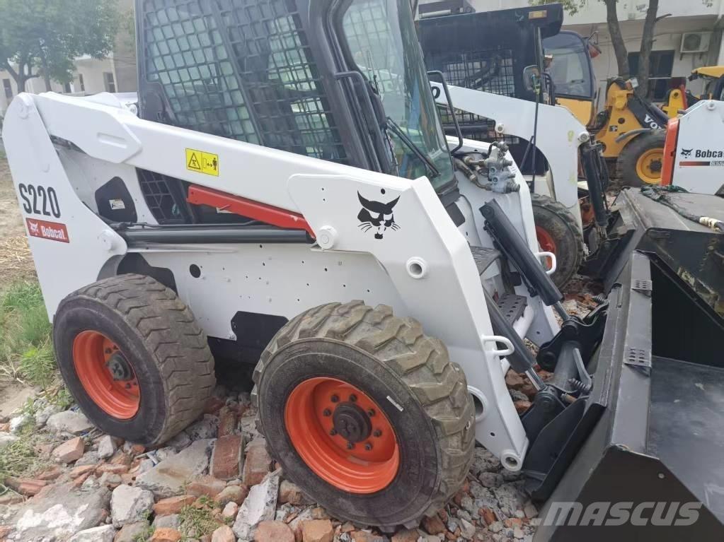 Bobcat S 220 Мини товарачи
