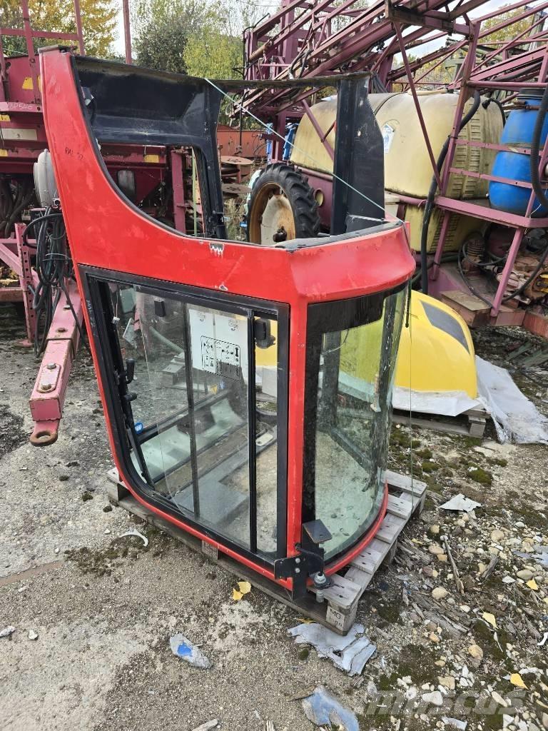 Yanmar Vio 25 Cabine Кабина