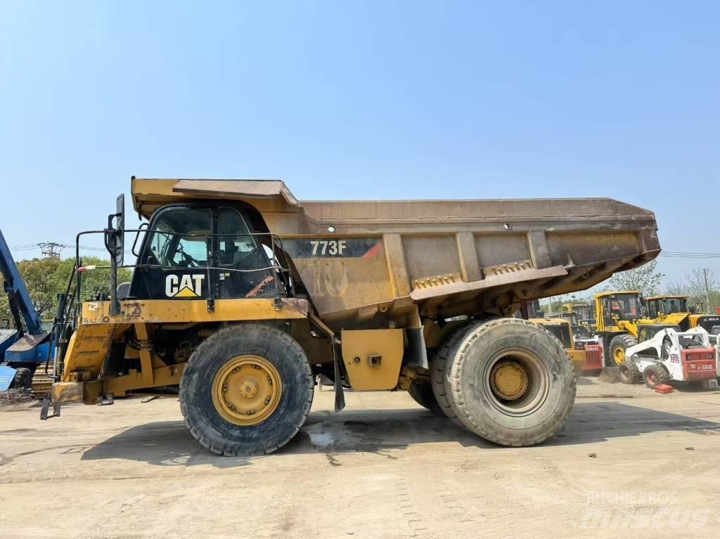 CAT 773 F Твърди самосвали
