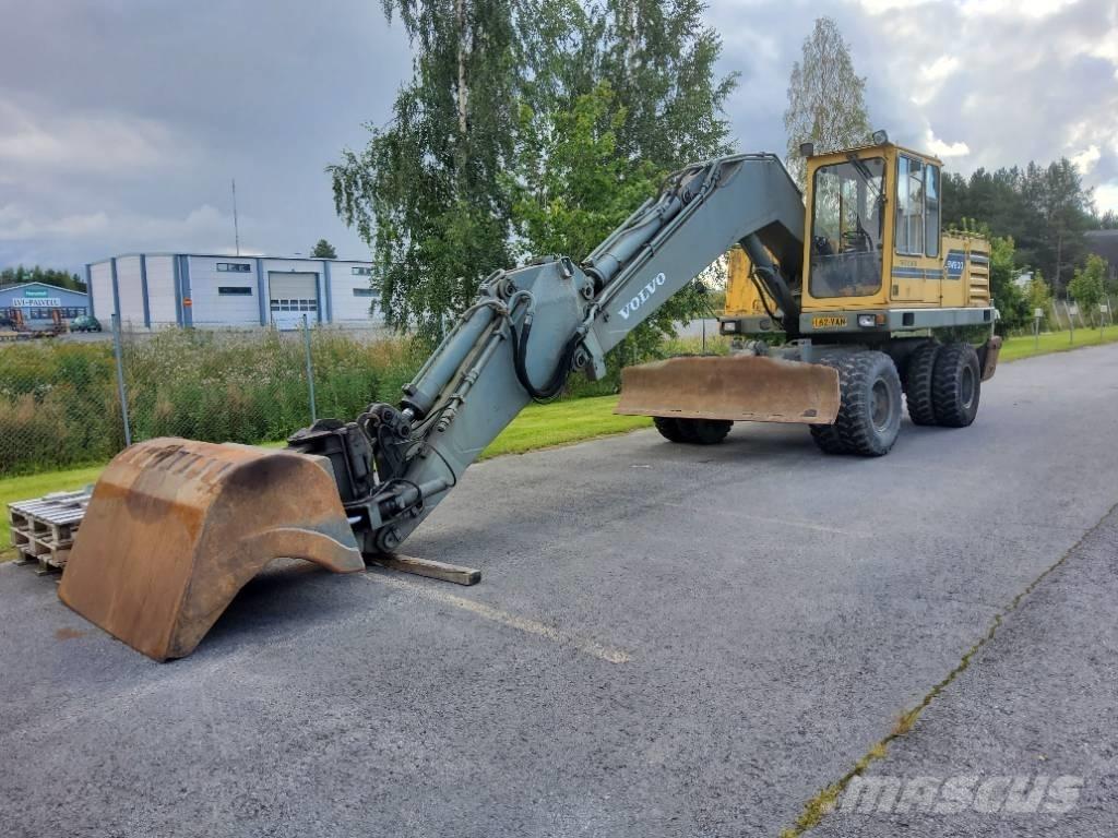 Volvo EW 200 Колесни екскаватори