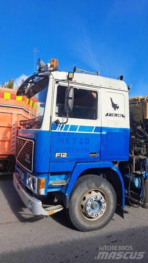 Volvo F 12 Автокранове