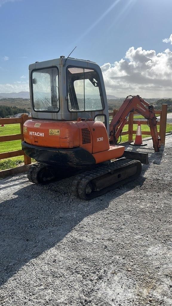 Hitachi Ex30-1 Мини екскаватори < 7 т