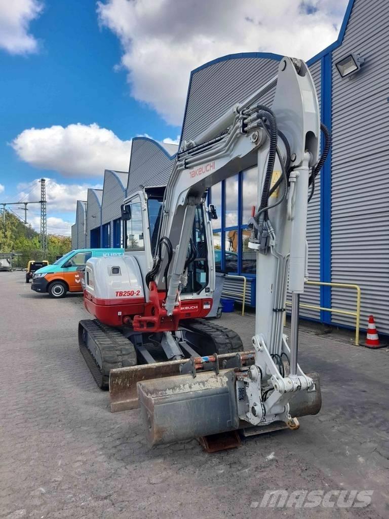 Takeuchi TB 250-2 Мини екскаватори < 7 т