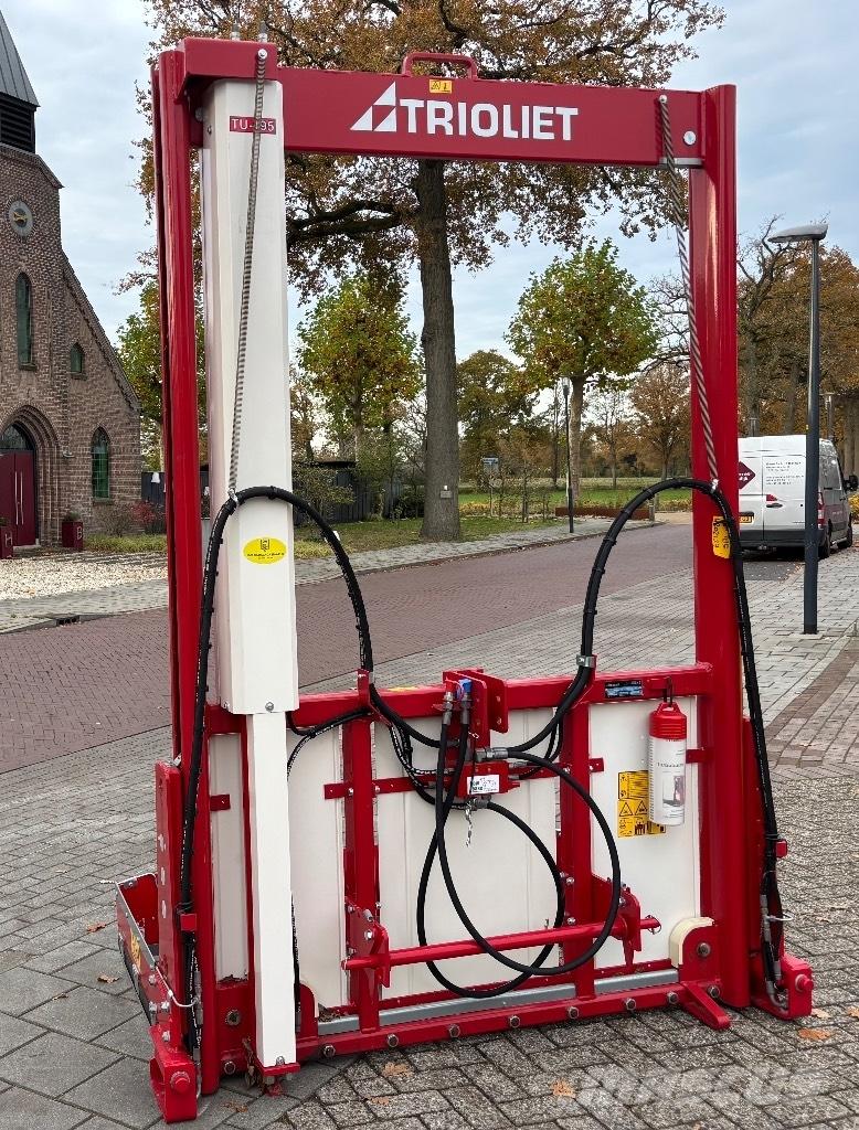 Trioliet TU 195 Хранилки за животни