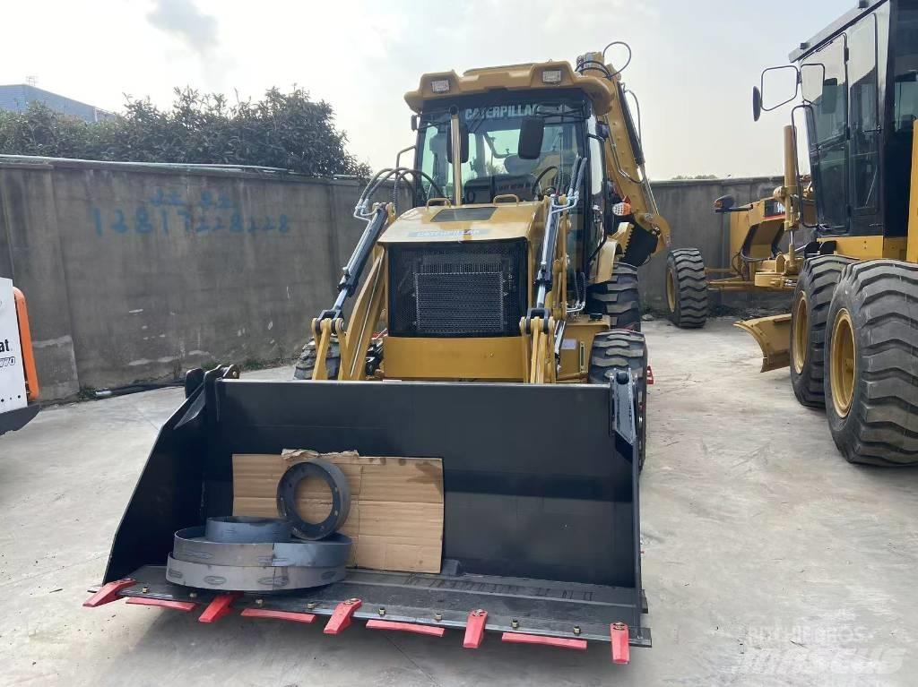 CAT 420 F2 Товарач със заден ексватор