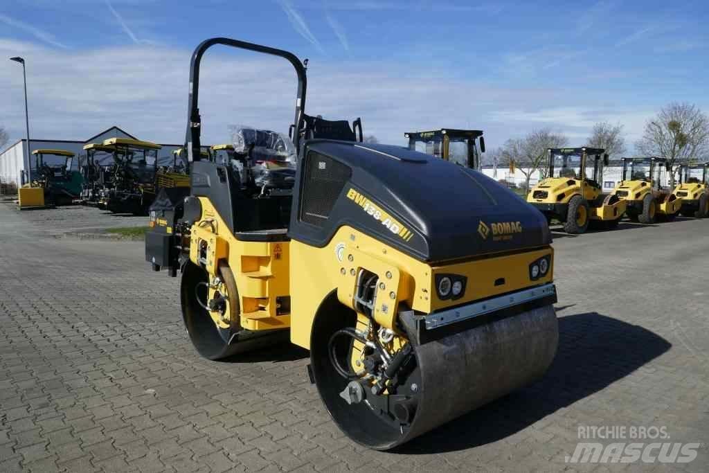 Bomag BW 138 AD-5 Двойни барабанни ролки
