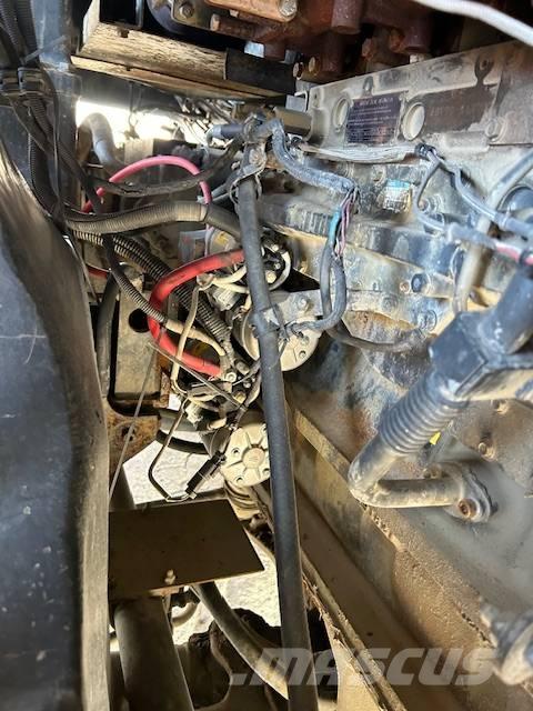 Komatsu 605-7 Твърди самосвали
