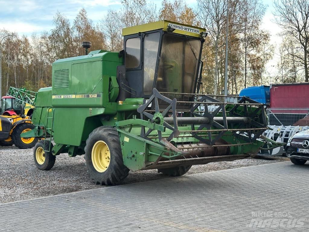 John Deere 1042 Комбайни