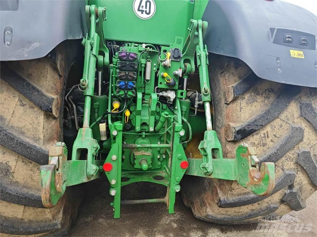 John Deere 8400R Трактори