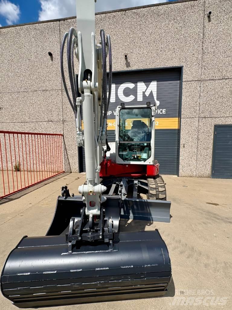 Takeuchi TB 257 FR Мини екскаватори < 7 т
