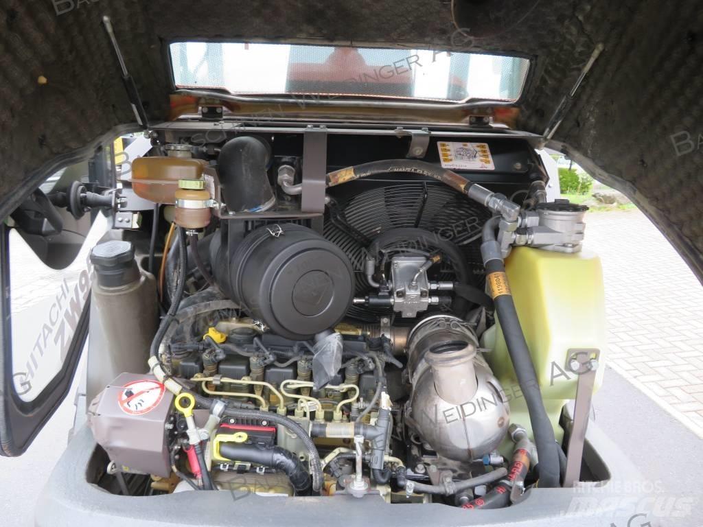 Hitachi ZW 95 Колесни товарачи
