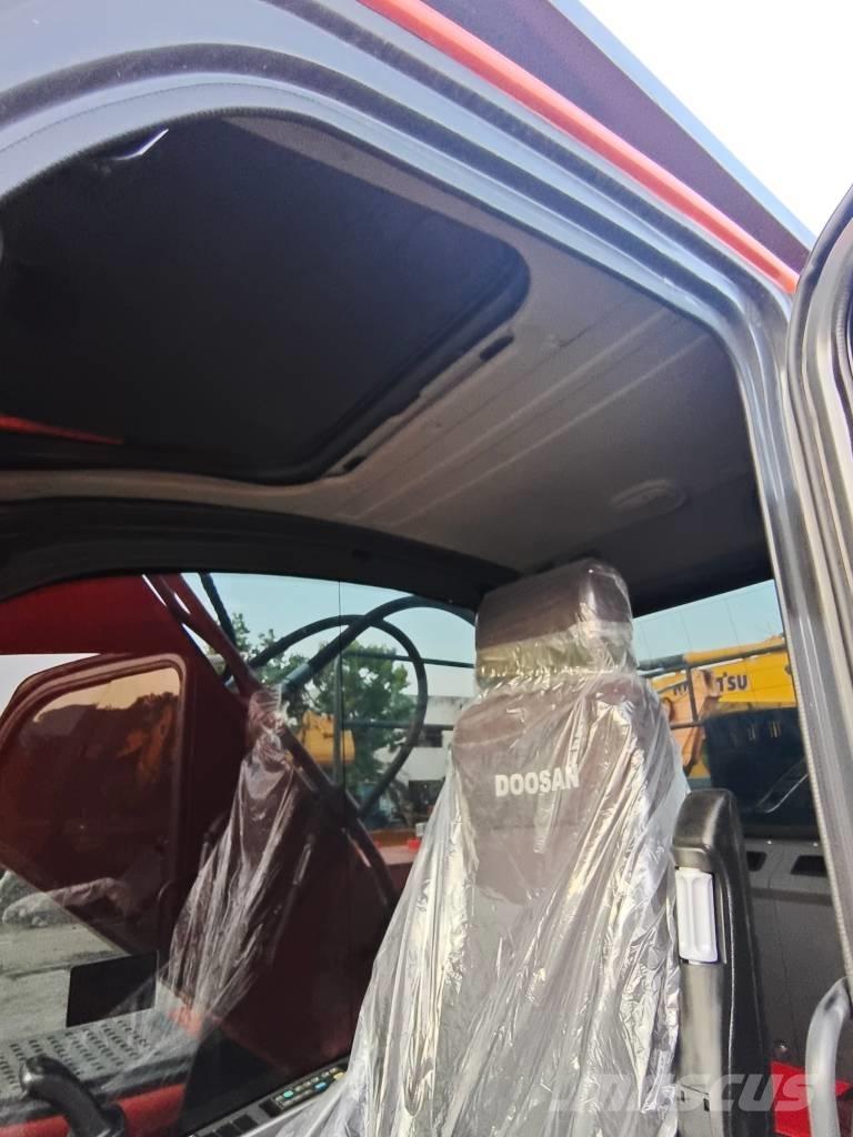 Doosan DX 225 LC-9C Верижен екскаватор