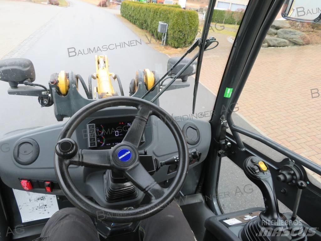 Komatsu WA 70M Колесни товарачи