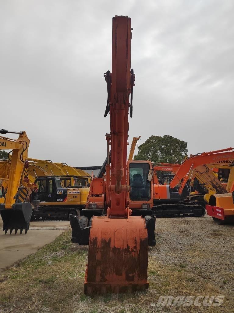 Doosan DH 210 W-7 Колесни екскаватори