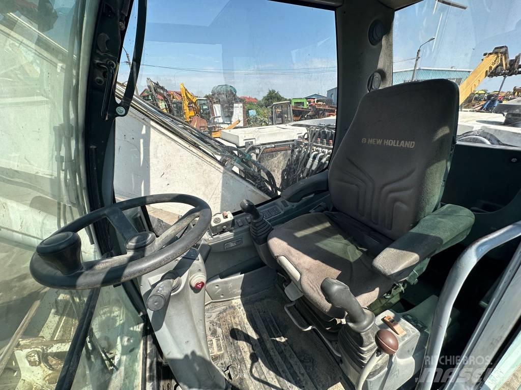 New Holland MH Plus Колесни екскаватори