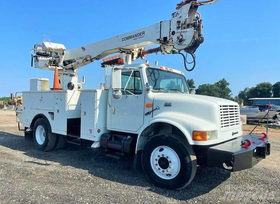 International 4700 Общински/универсални превозни средства
