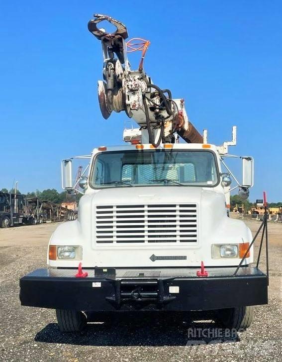 International 4700 Общински/универсални превозни средства
