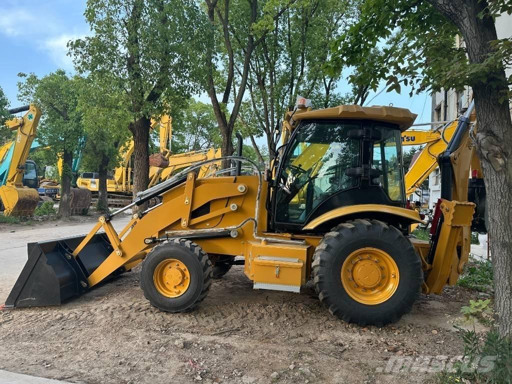 CAT 420 F Товарач със заден ексватор