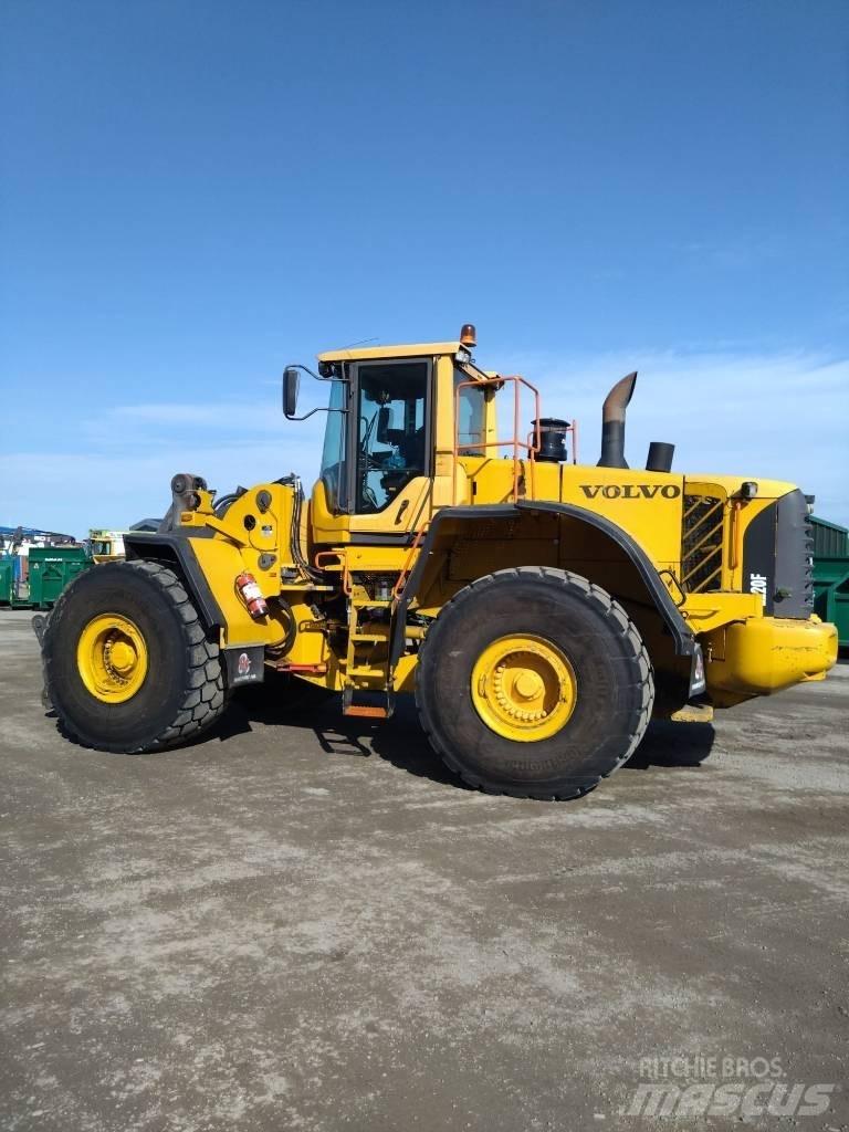 Volvo L 220 F Колесни товарачи