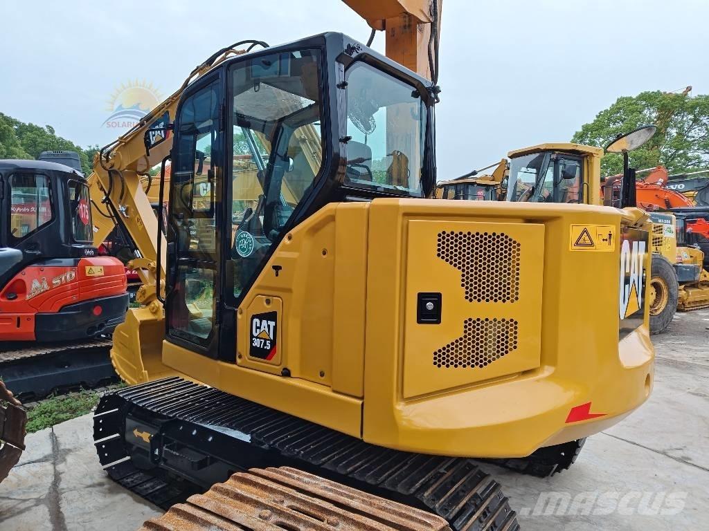 CAT 307.5 Средни екскаватори 7т - 12т