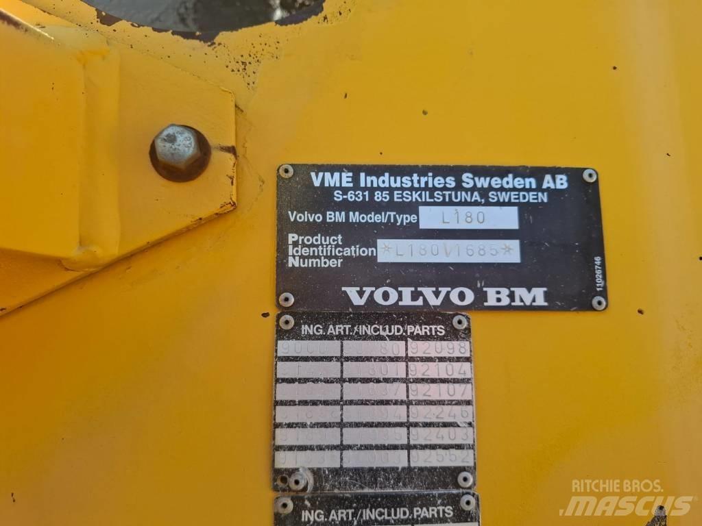 Volvo L 180 Колесни товарачи