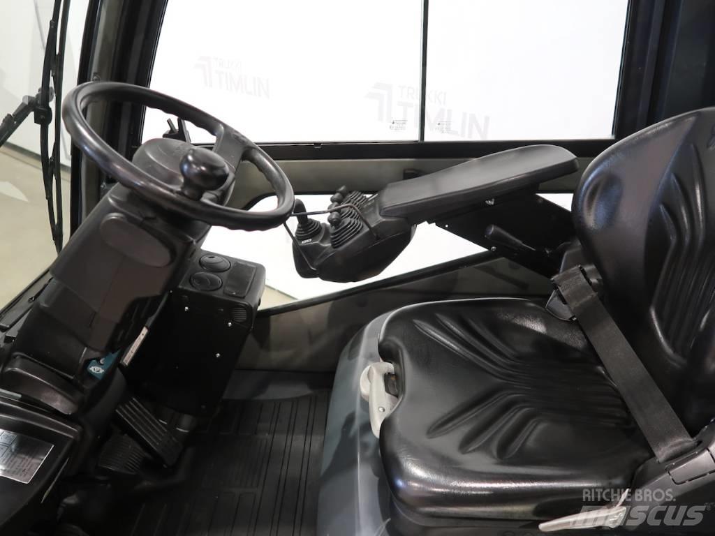 Toyota 02-8FGF25 Камиони с АГУ