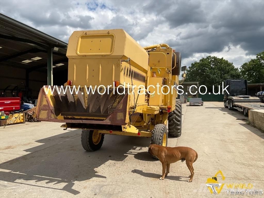 New Holland TC 54 Комбайни