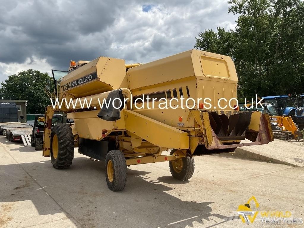 New Holland TC 54 Комбайни