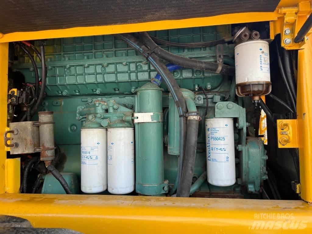 Volvo L 180 D Колесни товарачи