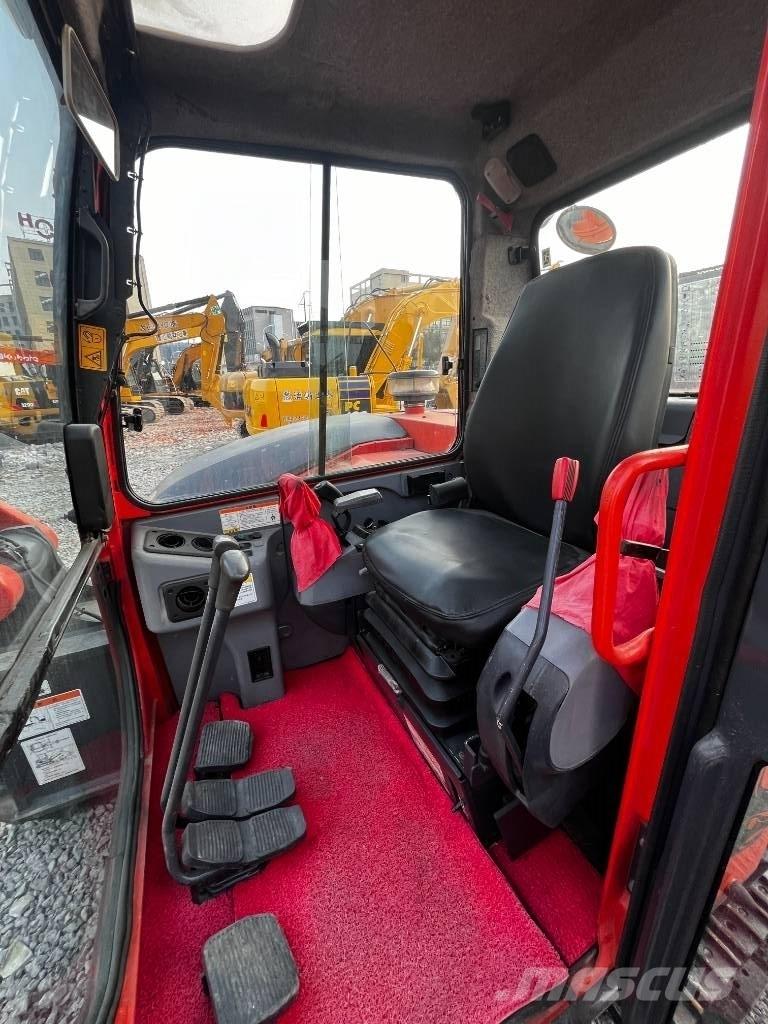 Kubota KX 185 Средни екскаватори 7т - 12т