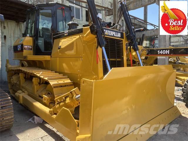 CAT D 6 G Верижни булдозери

