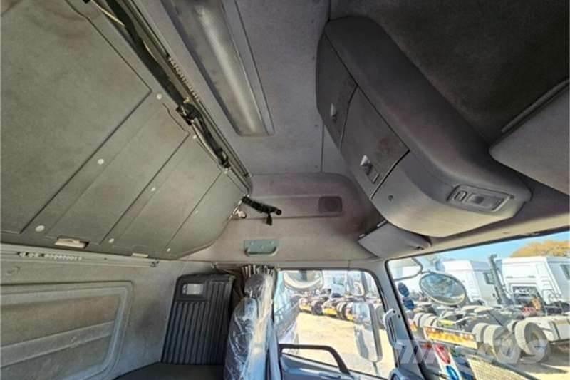UD TRUCKS QUON Други