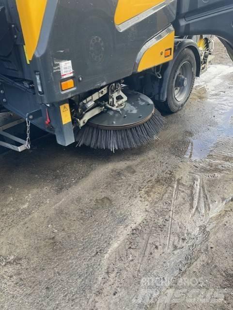 Schmidt Wasa 300+ Автоматични метачки с четки