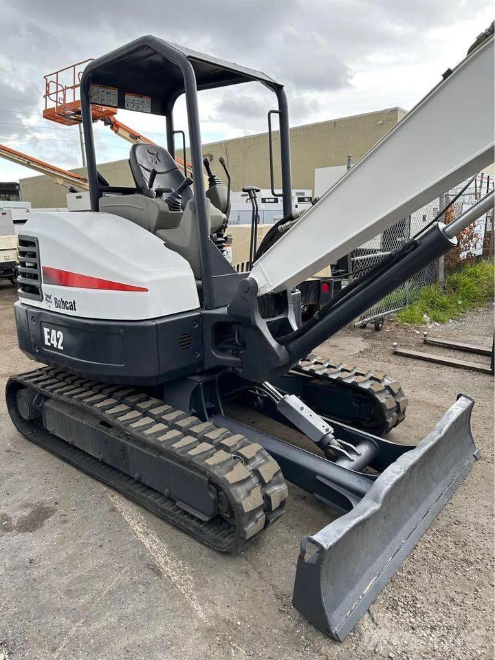 Bobcat E42 Мини екскаватори < 7 т