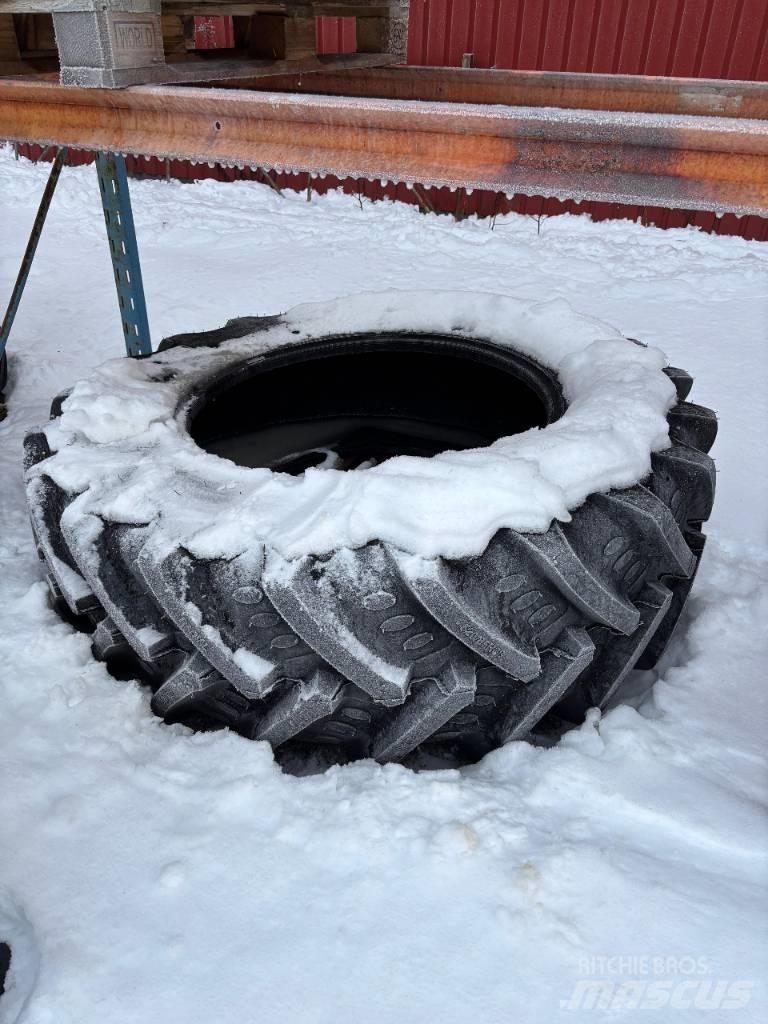 BKT 520/85R38 Колелета/Гуми