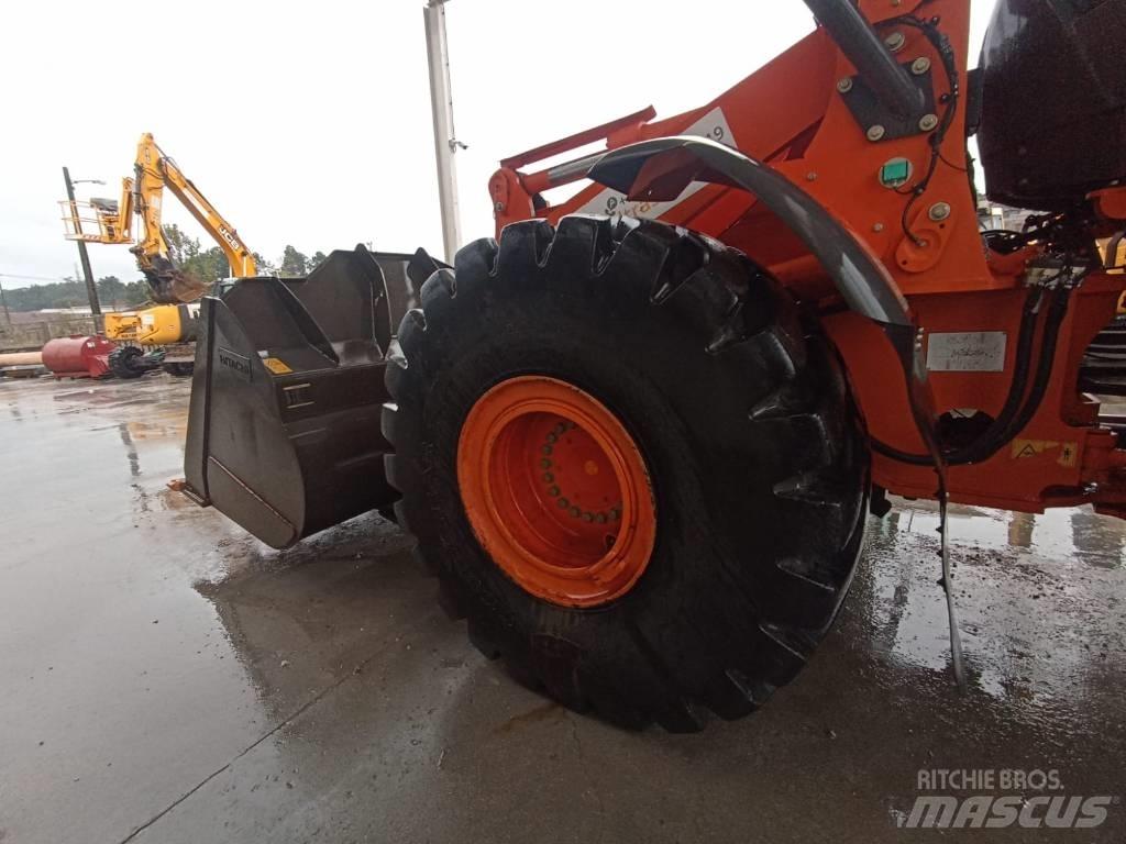 Hitachi ZW 310-6 Колесни товарачи
