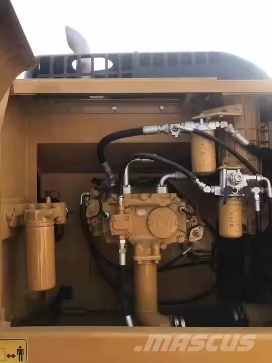 CAT 324 D Верижен екскаватор