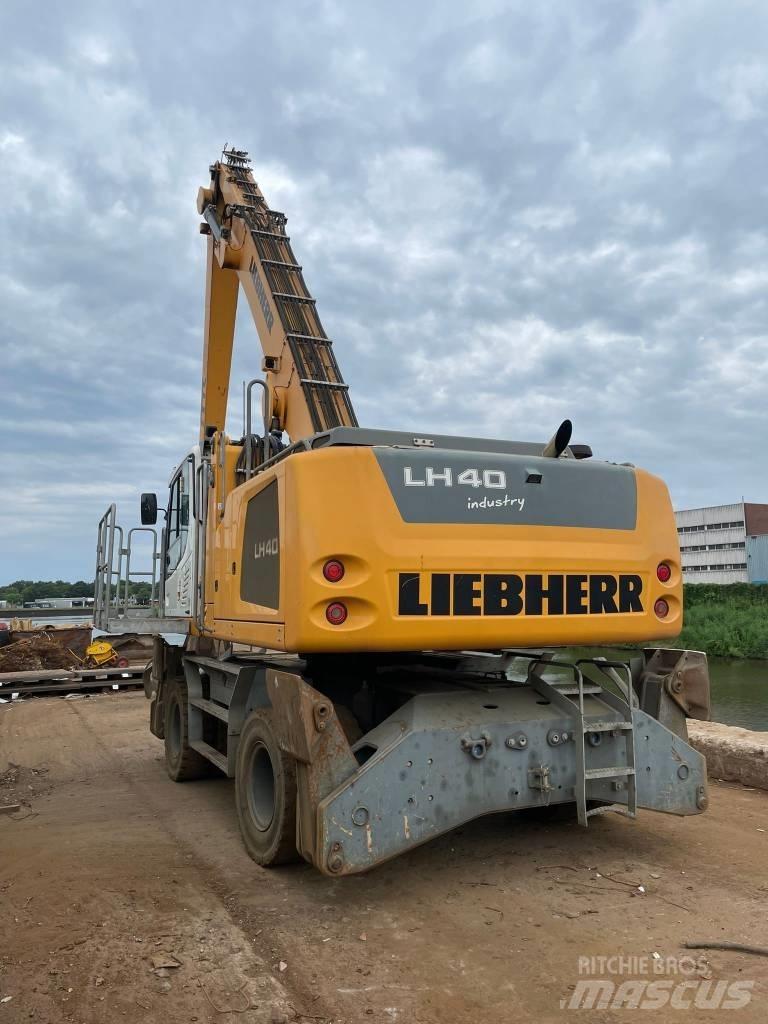 Liebherr LH40M Оператори на отпадъци/индустрия
