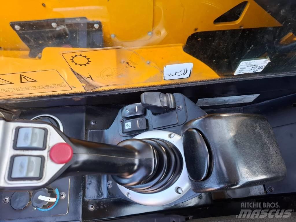 JCB 525-60 Телескопични товарачи